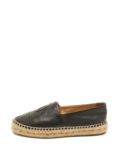 Pre-owned Chanel Cc Espadrille Flats In Black