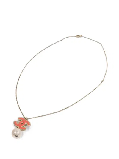 Pre-owned Chanel Cc Faux Pearl Necklace In Gold