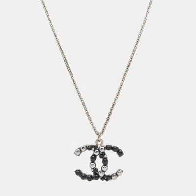 Pre-owned Chanel Cc Faux Pearl Silver Tone Necklace