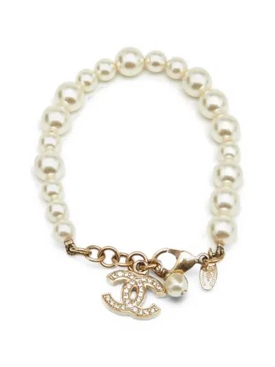 Pre-owned Chanel Cc Faux-pearl Bracelet In Gold