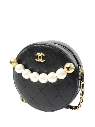 Pre-owned Chanel Cc Faux-pearl Crossbody Bag In Black