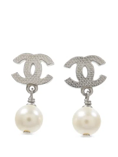 Pre-owned Chanel Cc Faux-pearl Drop Earrings In Silver