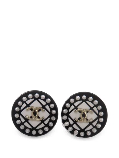 Pre-owned Chanel Cc Faux-pearl Earrings In Black