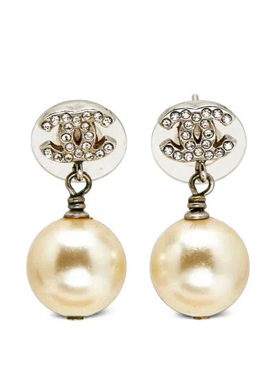 Pre-owned Chanel Cc Faux-pearl Earrings In Silver
