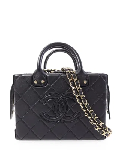 Pre-owned Chanel Cc Filigree Tote Bag In Black