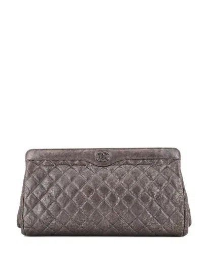 Pre-owned Chanel Cc Frame Quilted Caviar Large Clutch Bag In Silver