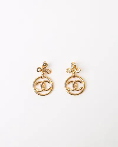 Pre-owned Chanel Cc Gold Drop Earrings