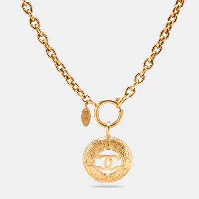Pre-owned Chanel Cc Gold Tone Necklace