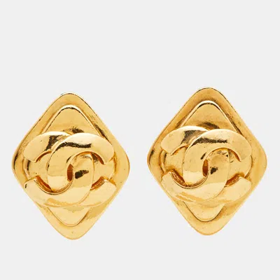 Pre-owned Chanel Cc Gold Tone Rhombus Clip-on Earrings
