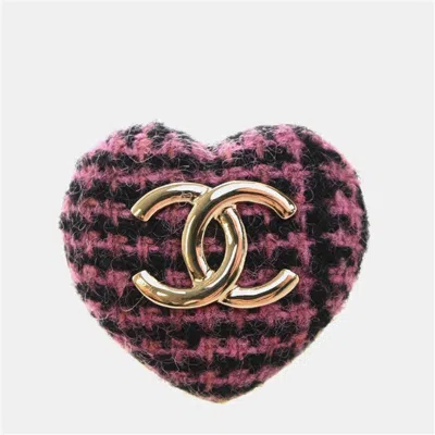 Pre-owned Chanel Cc Heart Pink Black Tweed Gold Tone Metal Women's Brooch