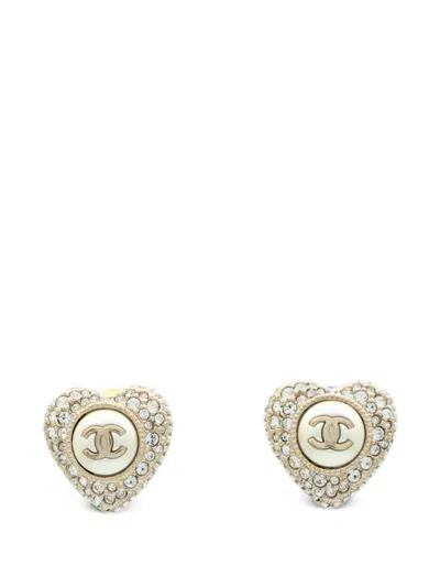 Pre-owned Chanel Cc Heart-shaped Earrings In Gold