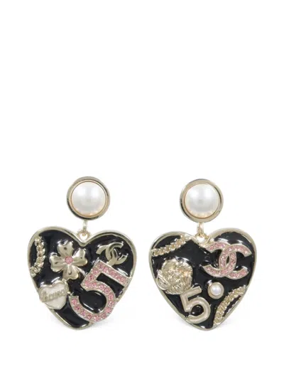 Pre-owned Chanel Cc Heart-shaped Earrings In Gold