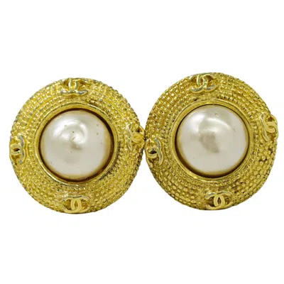 Pre-owned Chanel Cc Hoop Clip-on Earrings Crystal Embellished Metal _plated Earrings Jewelry () In Gold