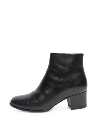 Pre-owned Chanel Cc Interlocking Ankle Boots In Black