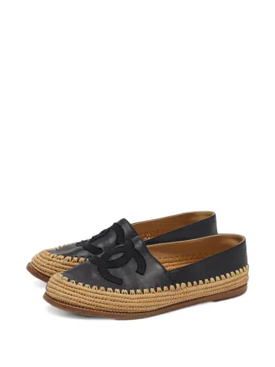 Pre-owned Chanel Cc Interlocking Espadrilles In Black