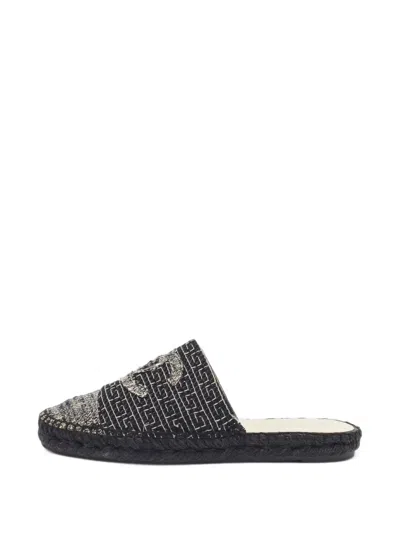 Pre-owned Chanel Cc Interlocking Flat Mules In Black