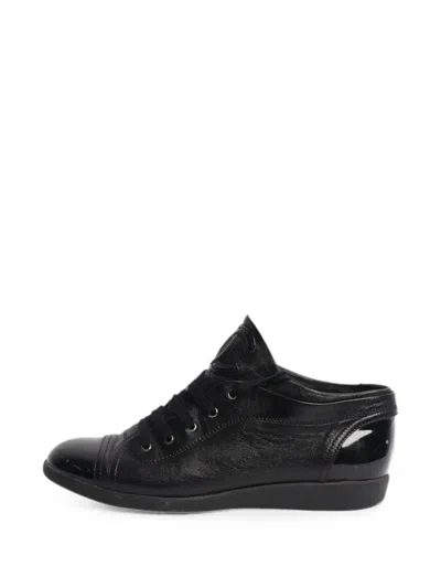 Pre-owned Chanel Cc Interlocking Lace-up Sneakers In Black