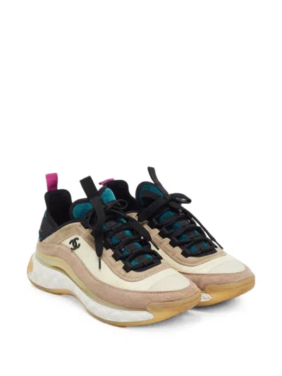 Pre-owned Chanel Cc Interlocking Sneakers In Neutrals
