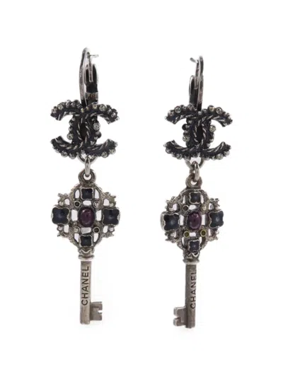 Pre-owned Chanel Cc Key Drop Earrings In Silver
