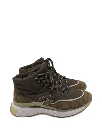 Pre-owned Chanel Cc Lace-up Sneakers In Green