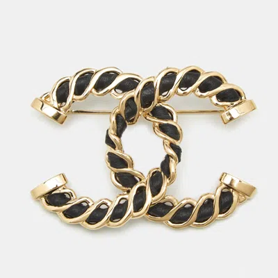 Pre-owned Chanel Cc Leather Gold Tone Brooch