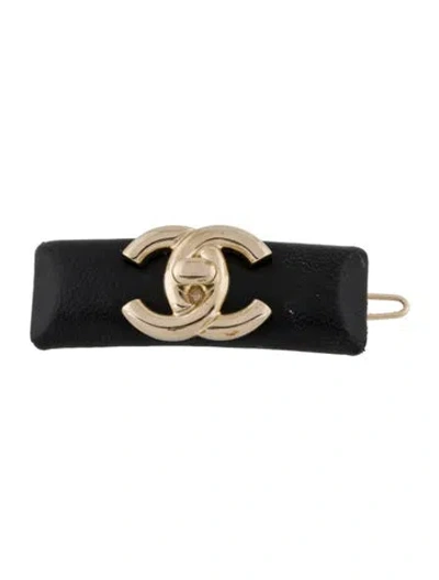 Pre-owned Chanel Cc Leather Hair Clip In Black