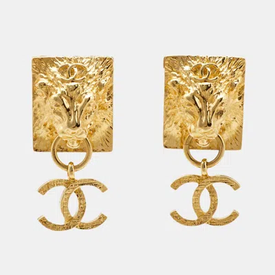 Pre-owned Chanel Cc Lion Head Gold Tone Drop Earrings