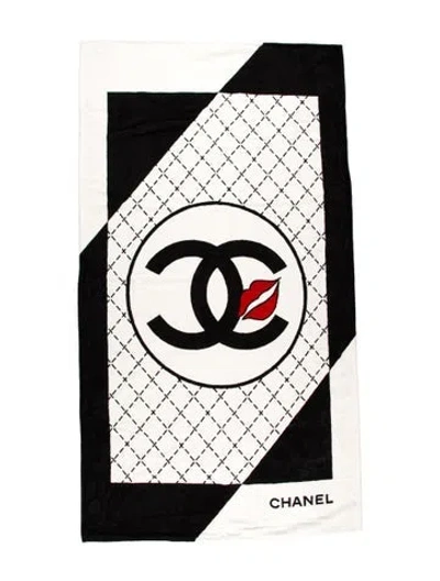 Pre-owned Chanel Cc Lips Beach Towel In White