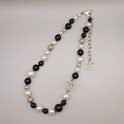 Pre-owned Chanel Cc Logo Chain Pendant Necklace Imitation Ivory Imitation Ivory With -plated And Beads _plated Jewelr In Gold