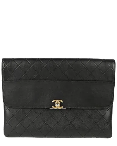 Pre-owned Chanel Cc Logo Flap Clutch (authentic Pre-loved)