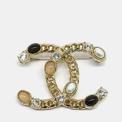 Pre-owned Chanel Cc Logo Gold Crystals Pearl Brooch