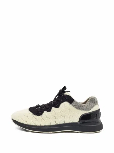 Pre-owned Chanel Cc Logo Knit Sneakers In Neutrals
