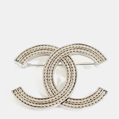 Pre-owned Chanel Cc Logo Silver Brooch