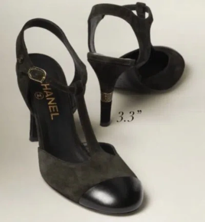 Pre-owned Chanel Cc Logo Suede & Crystals Open Shoes T Strap Pumps In Black