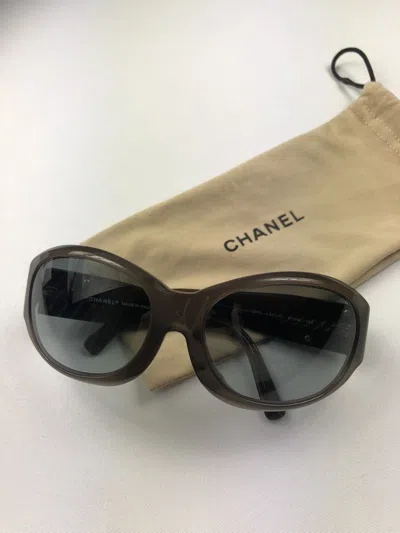 Pre-owned Chanel Cc Logo Sunglasses In Brown