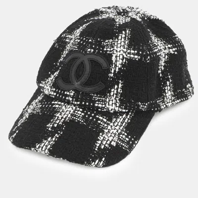 Pre-owned Chanel Cc Logo Tweed Cap Size M Black/white