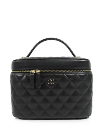 Chanel Cc Logo-detail Diamond-quilted Vanity Bag In Black