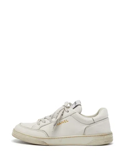 Pre-owned Chanel Cc Logo-plaque Sneakers In Neutrals