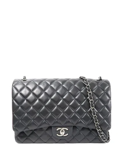 Pre-owned Chanel Cc Maxi Classic Shoulder Bag In Black
