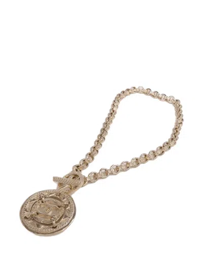 Pre-owned Chanel Cc Medallion Necklace In Gold