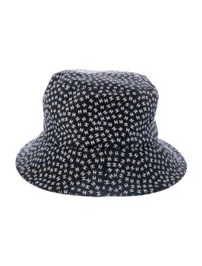 Pre-owned Chanel Cc Nylon Bucket Hat In Black