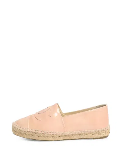 Pre-owned Chanel Cc Patent Leather Espadrilles In Pink