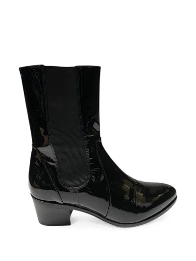 Pre-owned Chanel Cc Patent-leather Ankle Boots In Black