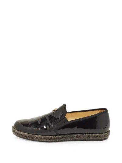 Pre-owned Chanel Cc Patent-leather Loafers In Black