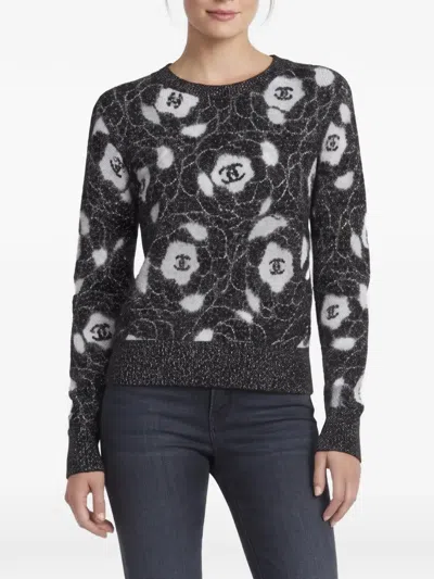 Pre-owned Chanel Cc Patterned Knit Sweater In Black