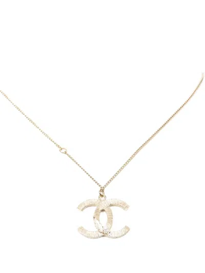 Pre-owned Chanel Cc Pendant Necklace In Gold