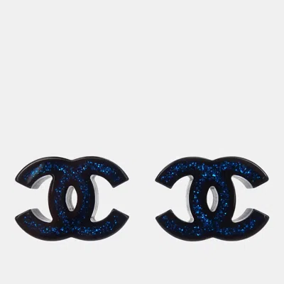 Pre-owned Chanel Cc Piercing Earrings Black