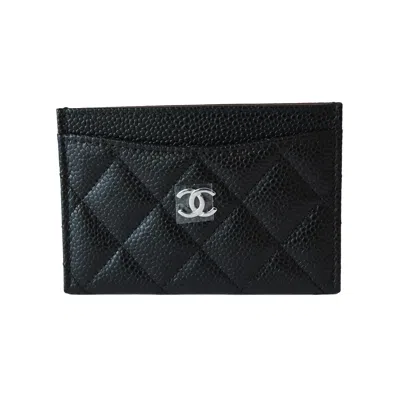 Pre-owned Chanel Cc Quilted Caviar Card Holder Black Silver