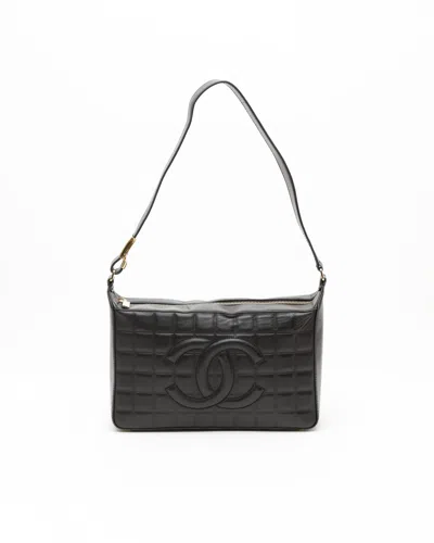 Pre-owned Chanel Cc Quilted Chocolate Bar Bag In Black