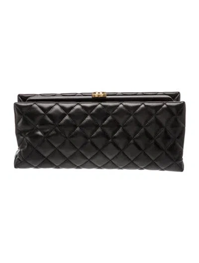 Pre-owned Chanel Cc Quilted Clutch In Black
